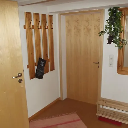 Apartment Gemuetliche In Urigem *