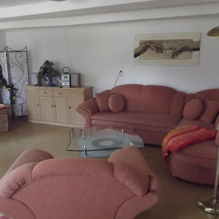 Apartment Gemuetliche In Urigem Pfronten