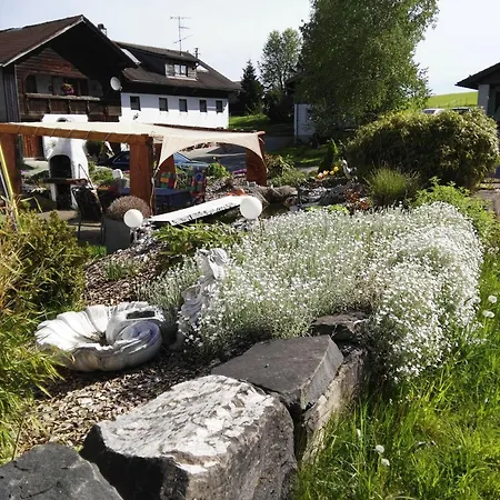 Gemuetliche Ferienwohnung In Urigem Bauernhaus